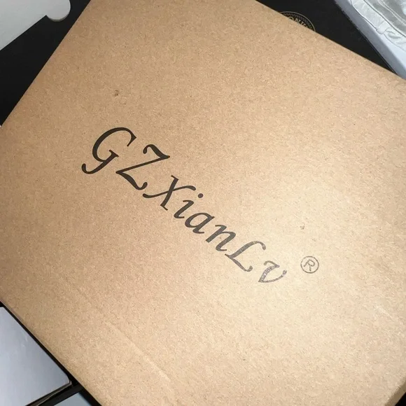 Minimalist Platform Chunky Heeled Mule Sandals - Picture 3 of 3